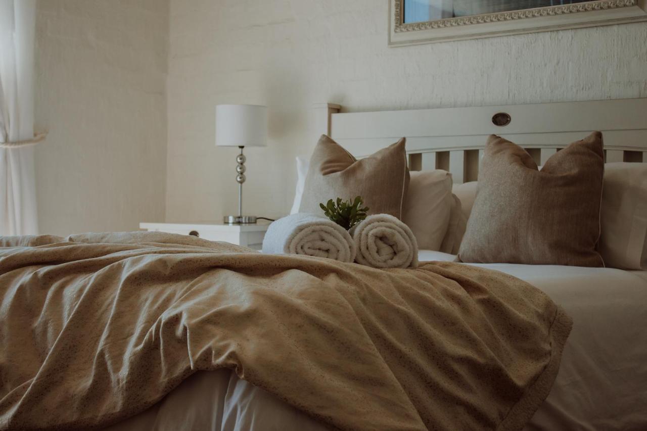 Paraiso Del Cabo Guesthouse Langebaan Esterno foto